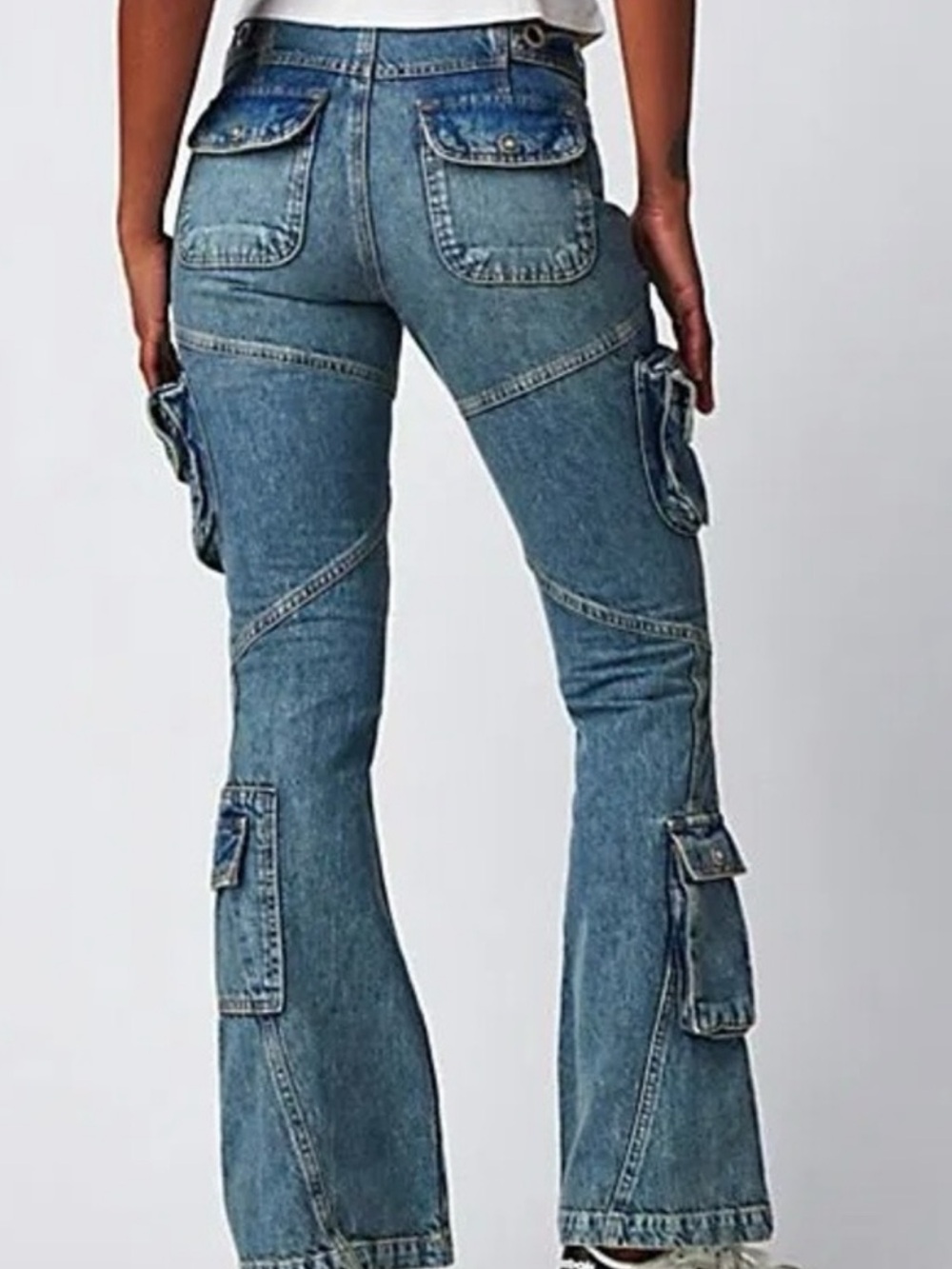 NWT We The Free Call Me Crazy Cargo Jeans Size 30 - Picture 4 of 6